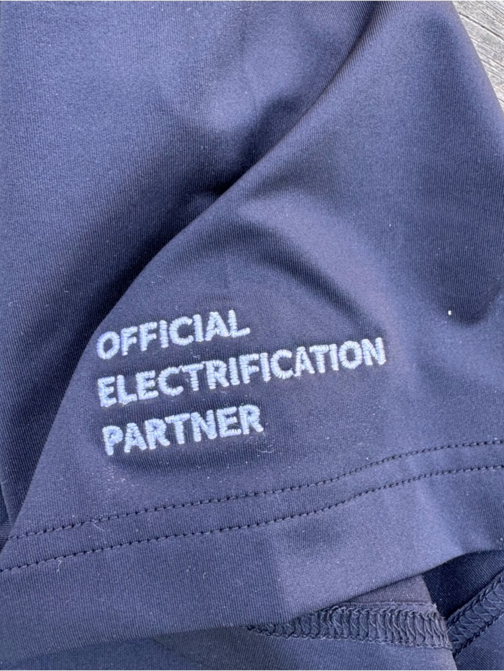 Men’s Peter Millar summer comfort NASCAR golf polo shirt - Picture 4 of 7